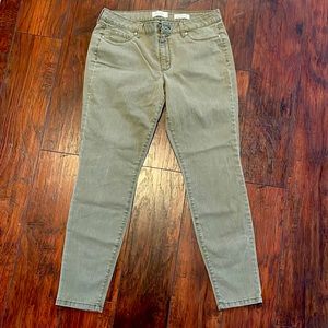 🌸 Jessica Simpson Kiss Me Super Skinny Jeans